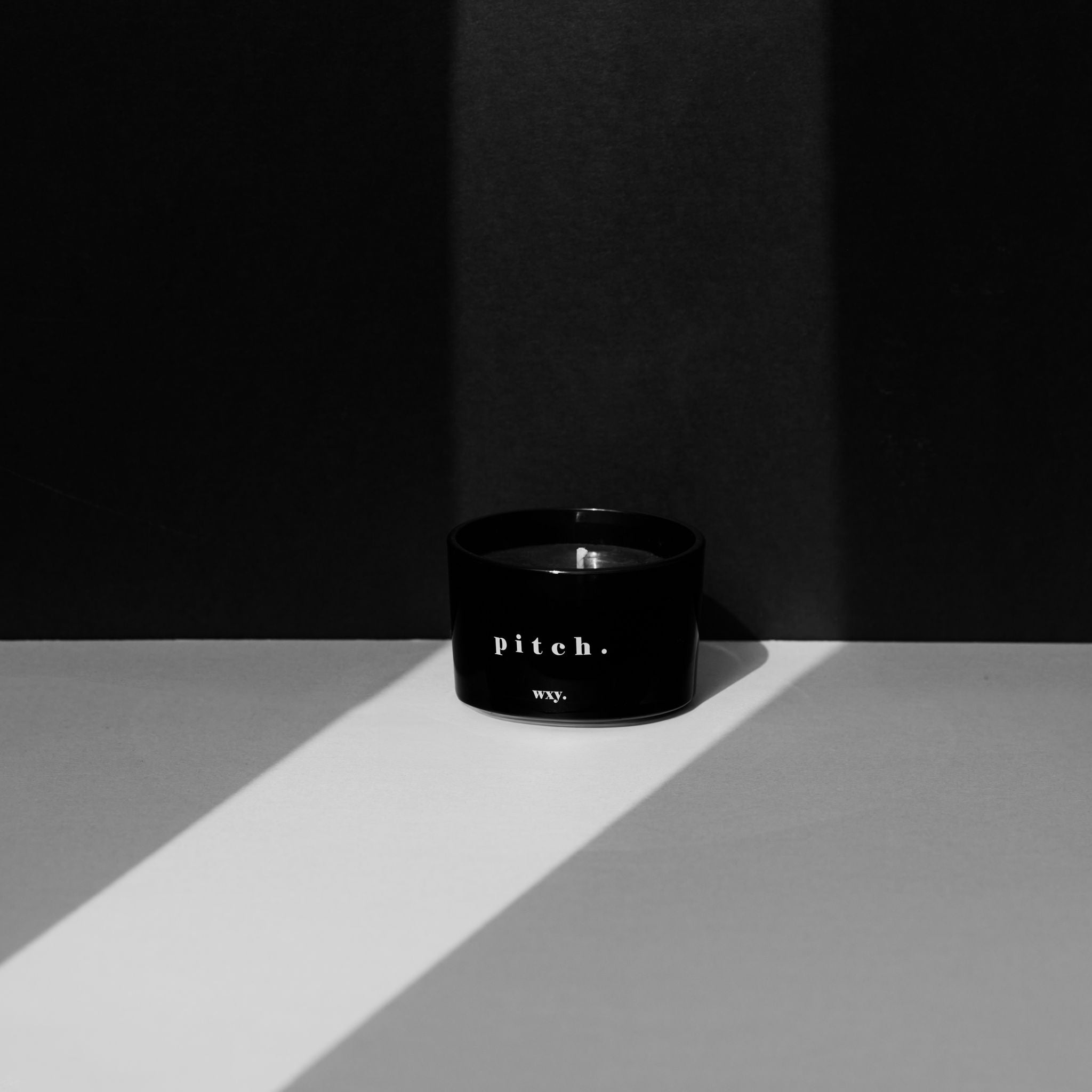 classic candle | pitch.