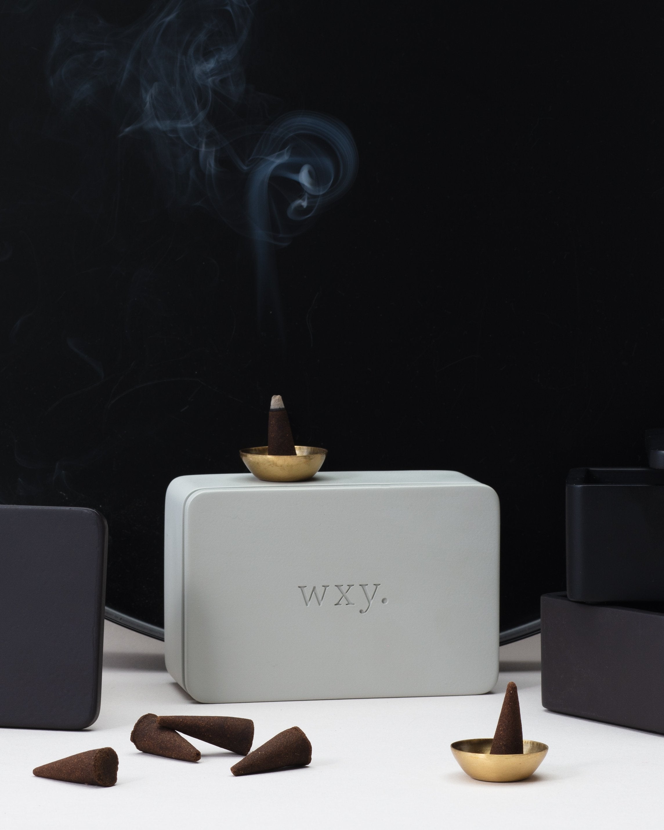 incense cones | sambac/cedar.