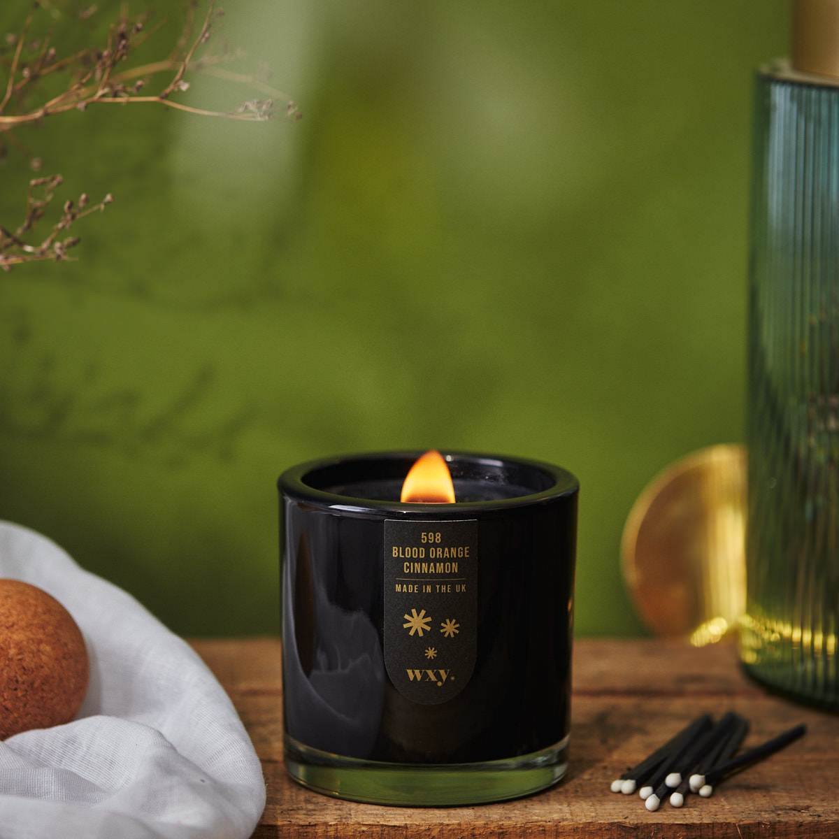 598 | the full-bodied festive scent.